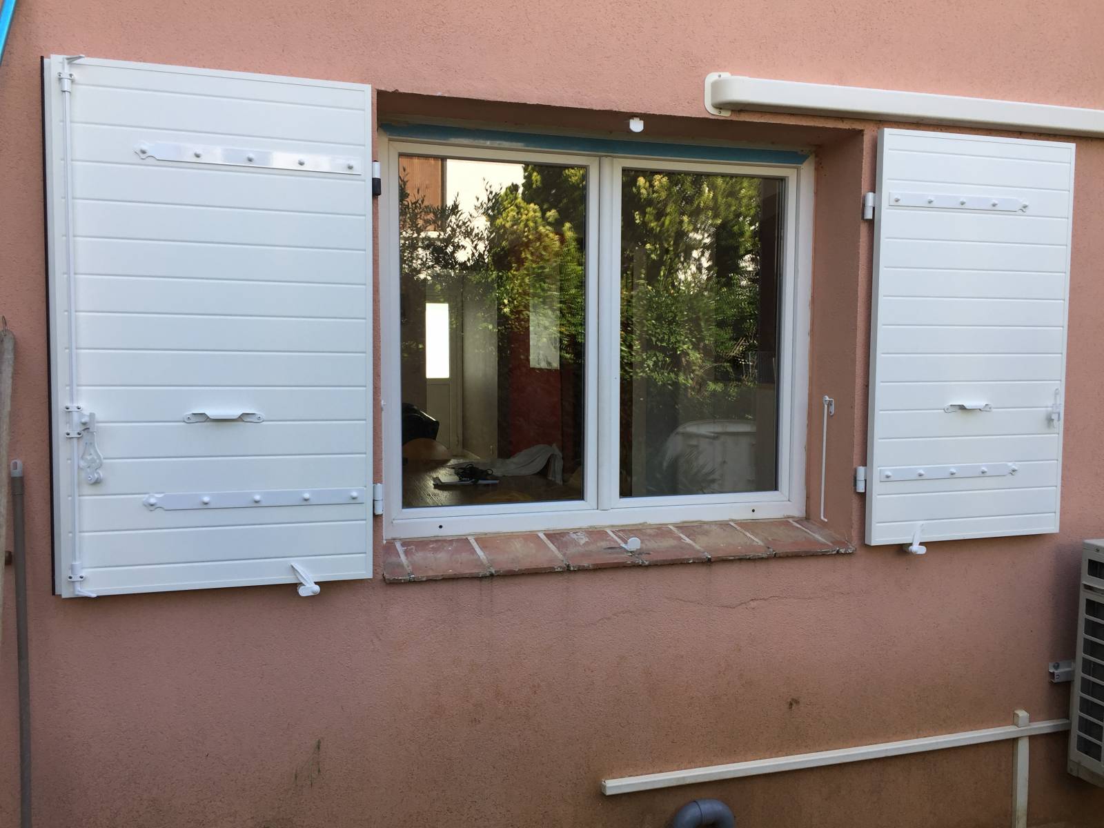 Pose de volet battant aluminium isolé à Mauguio