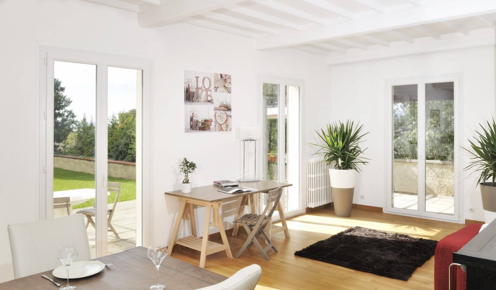 Porte fenêtres PVC sur Saint-Aunès