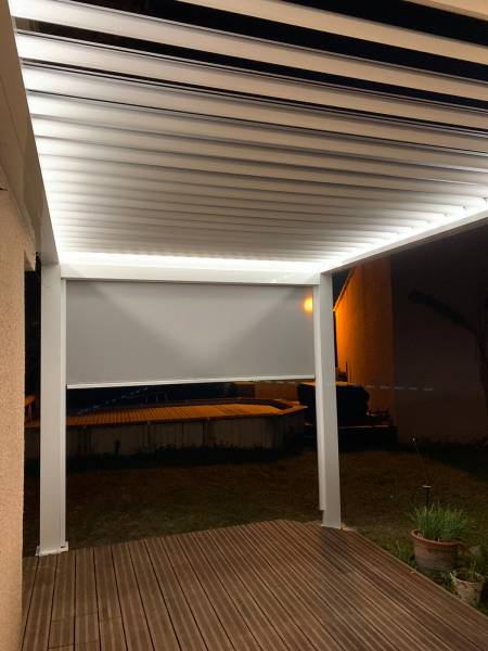 Pergola IZI & Store à Clapiers