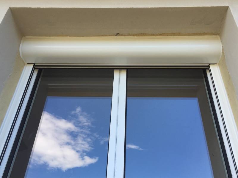 Installation de fenêtres en aluminium K-Line en rénovation totale à Vendargues