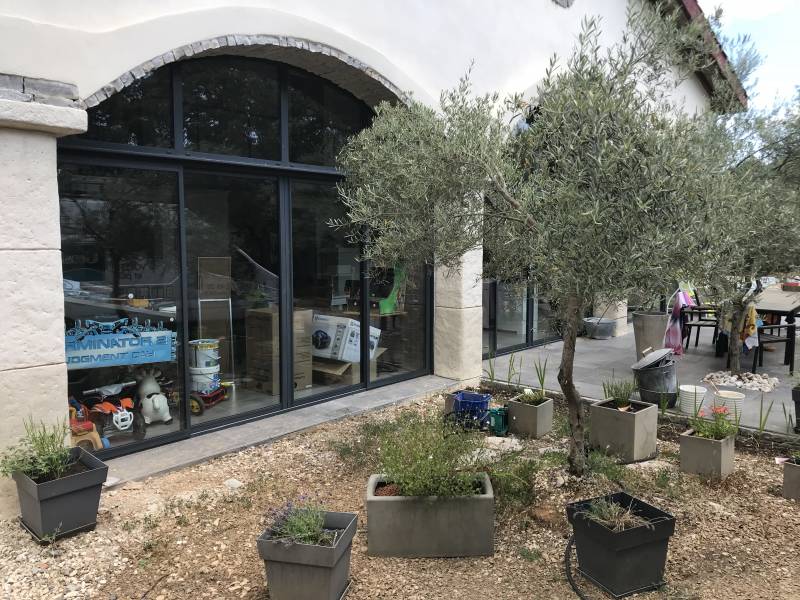 Installation de grande baie vitrée coulissante aluminium à Claret