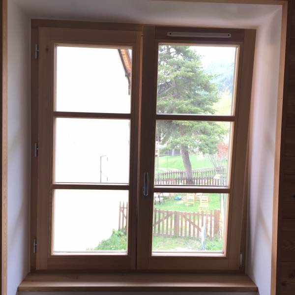 Fenêtre bois avec oscillo battant