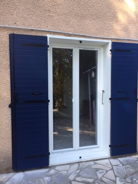 Volets battants 2 vantaux pour porte-fenêtre à Gignac