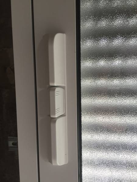 Détail fermeture baie coulissante aluminium K LINE