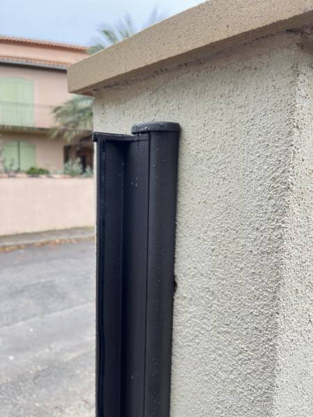 Poteau récepteur du portillon ANAE