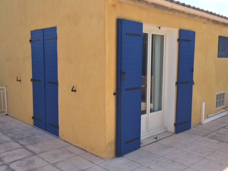 Pose de volet battant en rénovation à Restinclière