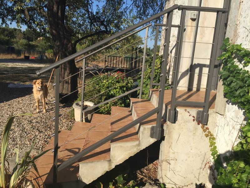 Pose d'un garde corps aluminium à Montbazin