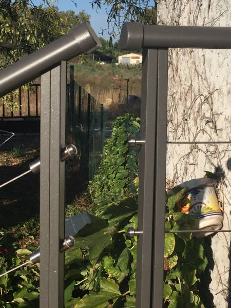 Pose d'un garde corps aluminium à Montbazin