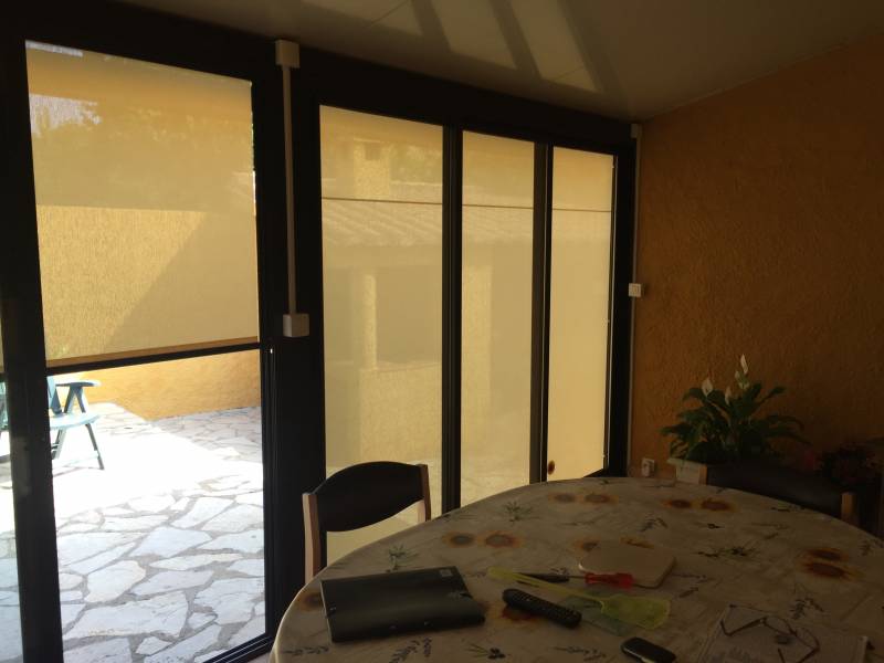 Pose de store pour véranda extérieur