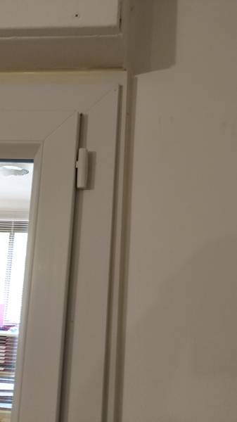 Porte fenêtre vue intérieure, avec finitions intérieures sur Montpellier