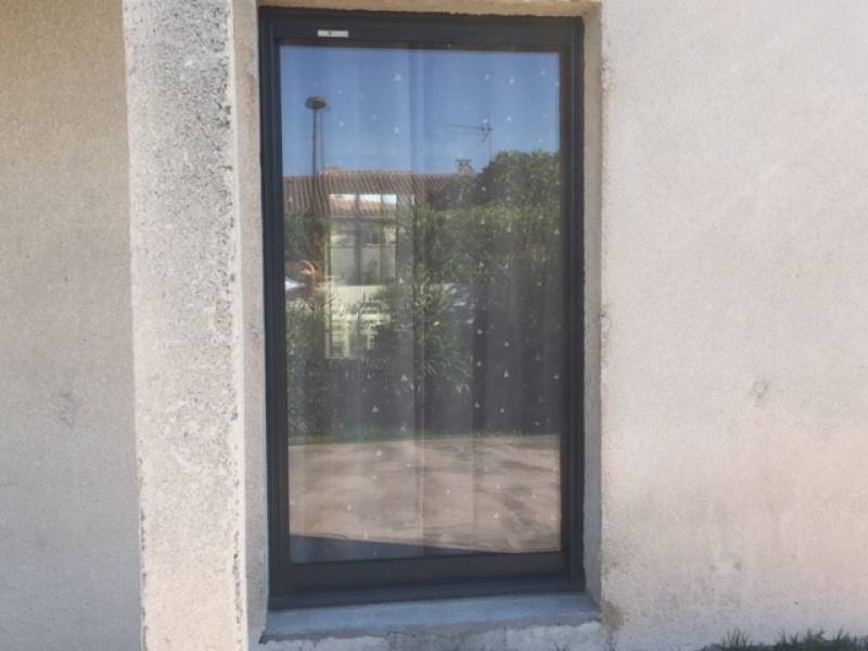 Baie aluminium à galandage