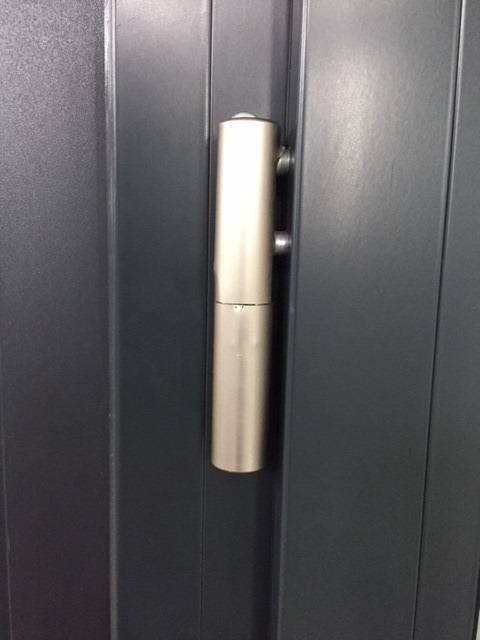 Détail cache paumelle