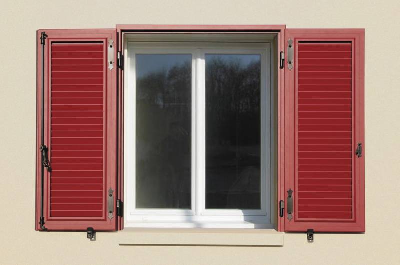 Volets battants aluminium persienné